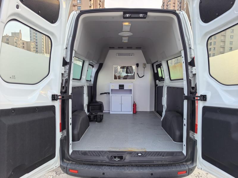 Ford Transit, 2022 — фото 11 из 12