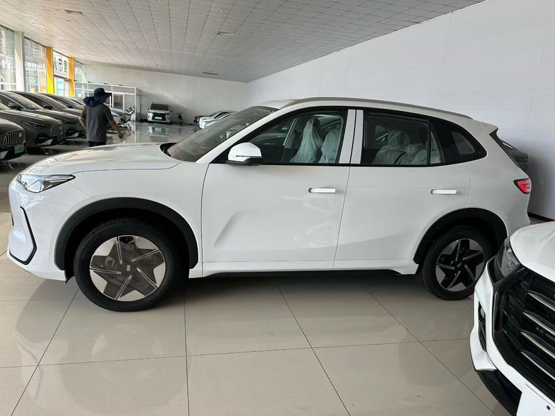 Geely Galaxy E5, 2025 — фото 3 из 9