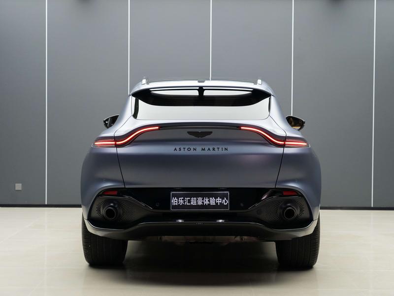 Aston Martin DBX, 2024 — фото 4 из 10