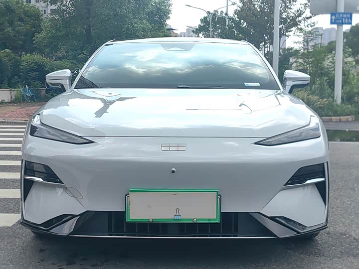 Geely Galaxy E8, 2023 — фото 2 из 9