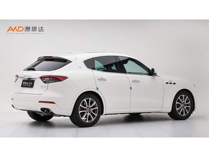 Maserati Levante, 2022 — фото 3 из 9