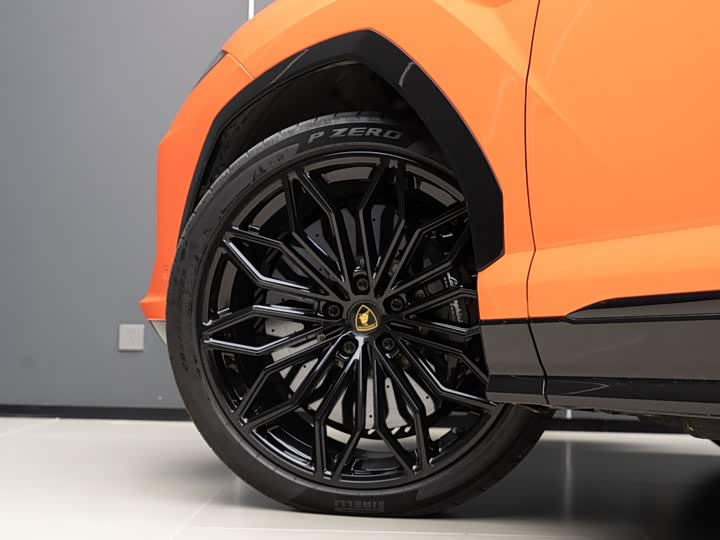 Lamborghini Urus SE, 2025 — фото 6 из 9