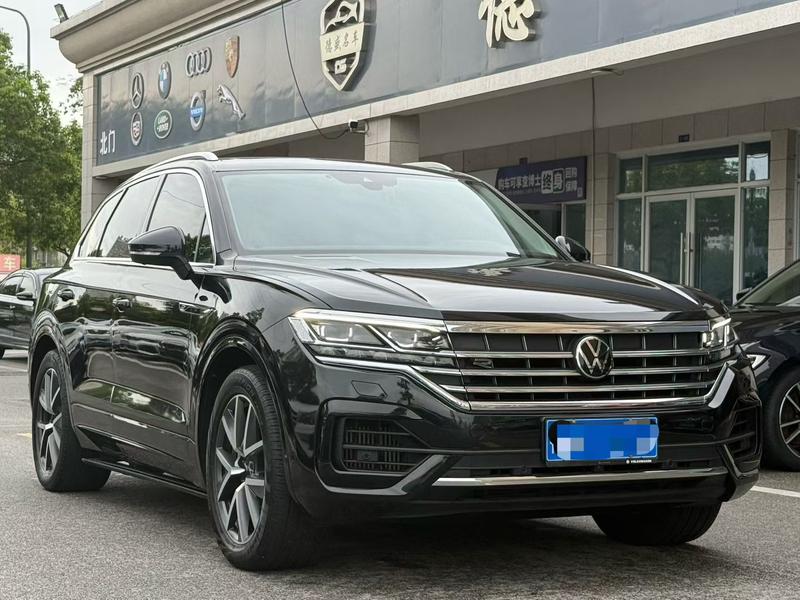 Volkswagen Touareg, 2023 — фото 3 из 9