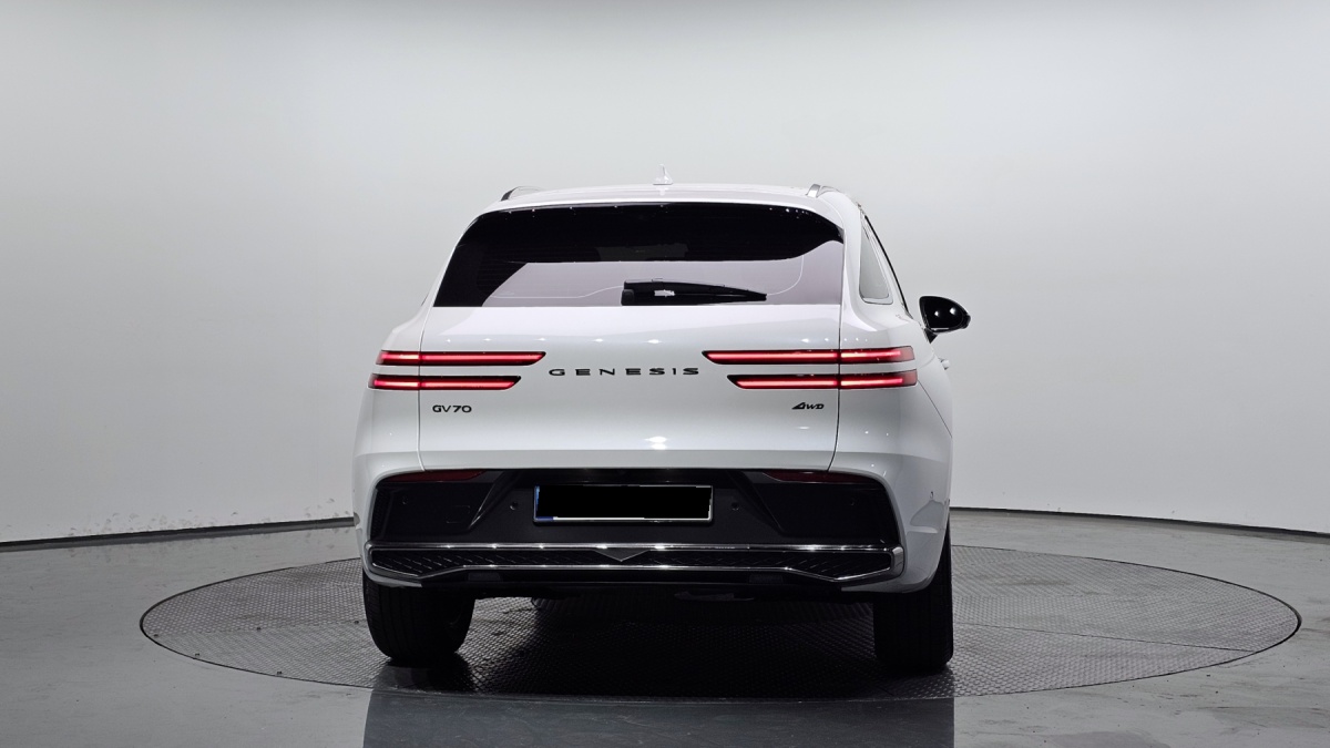 Genesis GV70, 2024 — фото 4 из 12