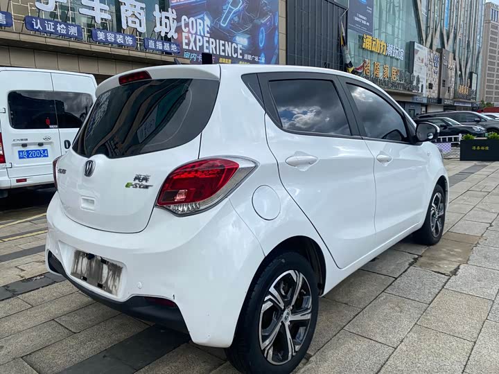 Changan BenBen E-Star, 2022 — фото 6 из 9