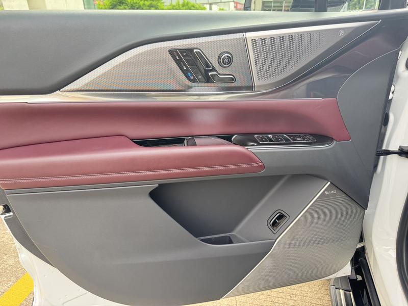 Cadillac XT5, 2024 — фото 12 из 12