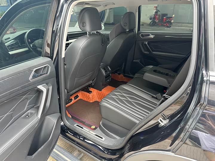 Volkswagen Tiguan L Pro, 2022 — фото 5 из 7
