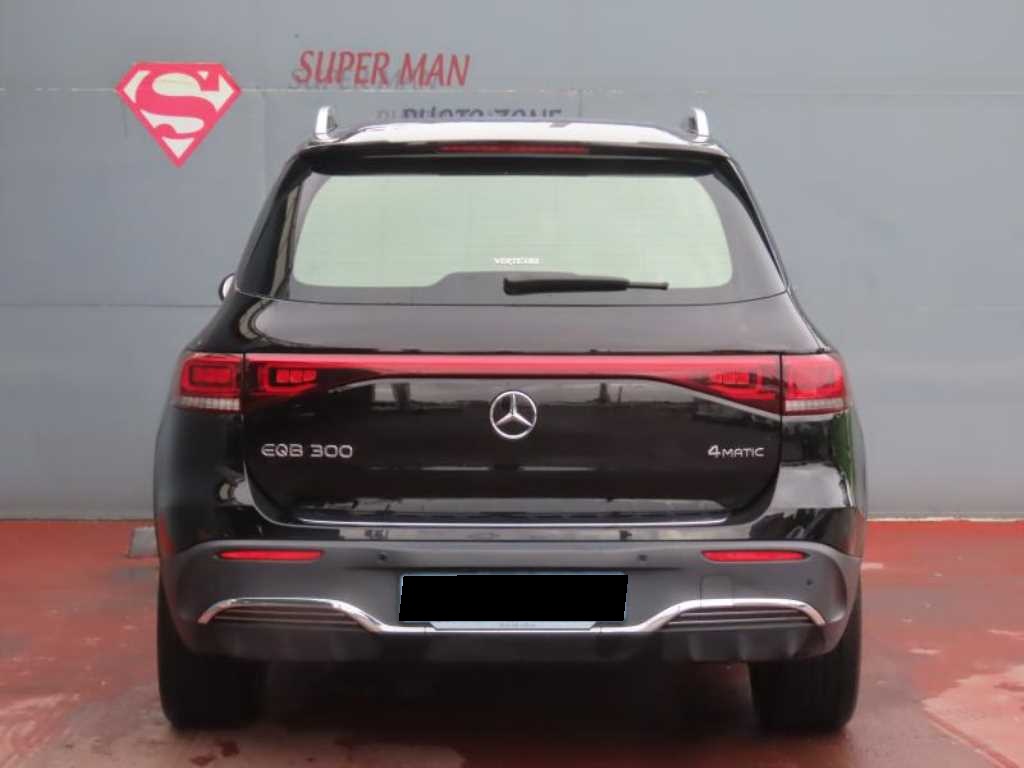 Mercedes-Benz EQB, 2023 — фото 4 из 12