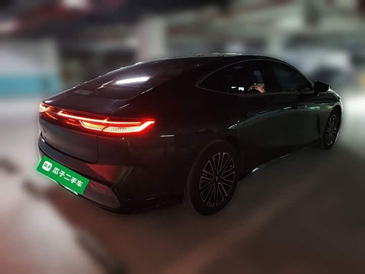 Geely Galaxy Starshine 8 EM-i, 2025 — фото 4 из 9