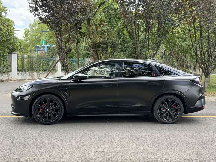 BAIC Arcfox Alpha S, 2023 — фото 6 из 9