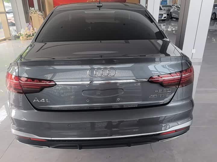 Audi A4L, 2023 — фото 6 из 9