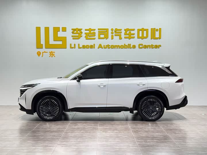 Nissan Pathfinder, 2024 — фото 4 из 9