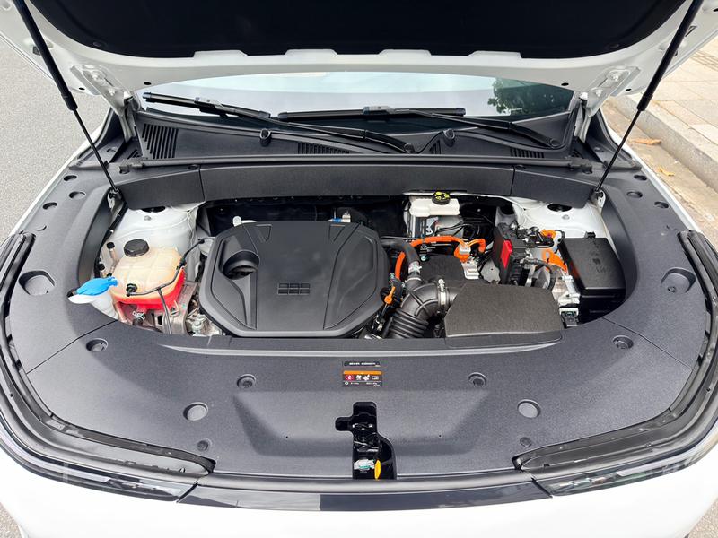 Geely Galaxy L7, 2024 — фото 12 из 12