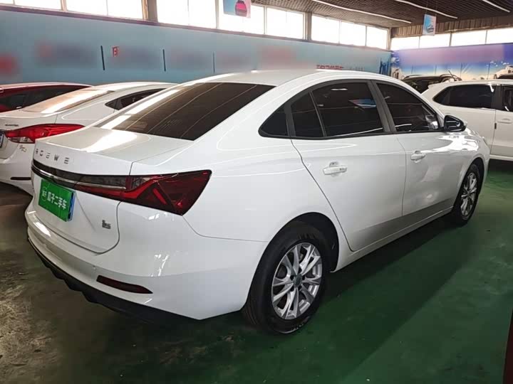 Roewe i5, 2025 — фото 7 из 9
