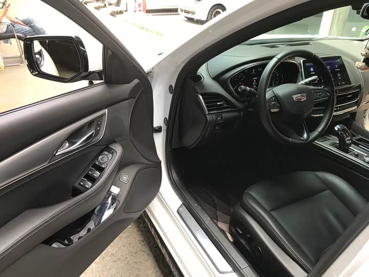 Cadillac CT5, 2022 — фото 6 из 9