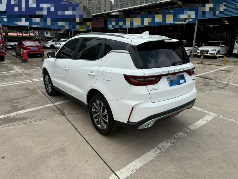 Geely Vision X6, 2022 — фото 4 из 10