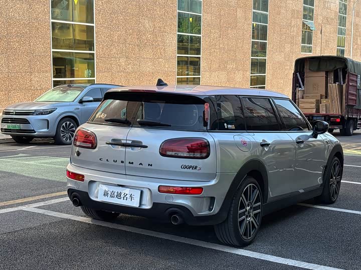 Mini Clubman, 2023 — фото 4 из 9