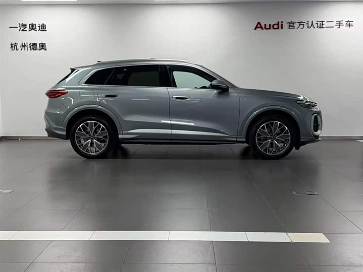 Audi Q5L, 2025 — фото 3 из 9