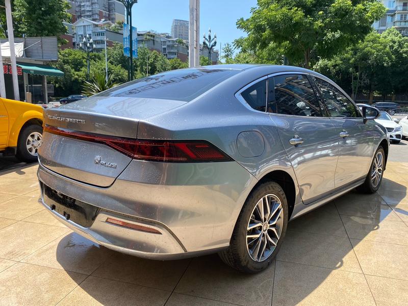 BYD Qin Plus, 2022 — фото 6 из 12