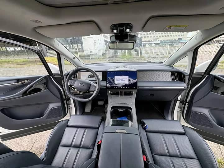 GAC Trumpchi M8 Hybrid, 2025 — фото 7 из 9