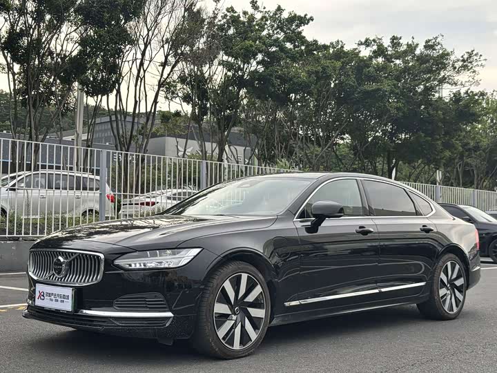 Volvo S90 Hybrid, 2024 — купить в Иванове под ключ