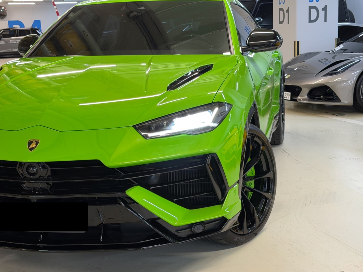 Lamborghini Urus, 2023 — фото 3 из 12