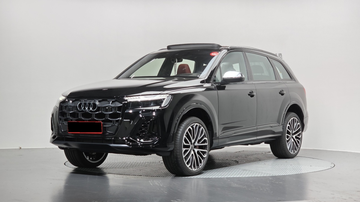 Audi SQ7, 2025 — купить в Твери под ключ