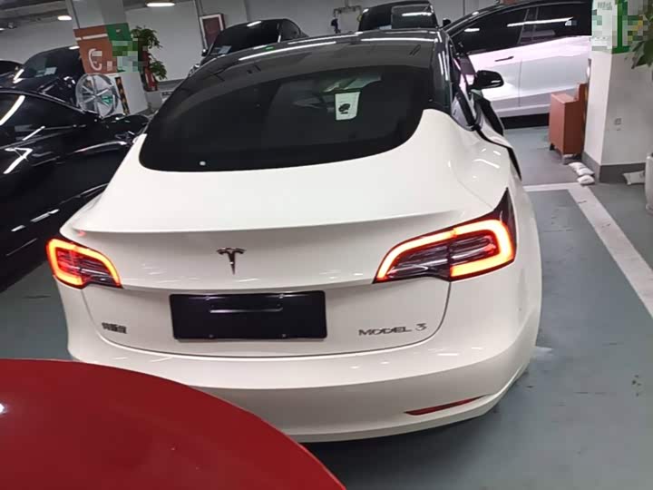 Tesla Model 3, 2022 — фото 6 из 9