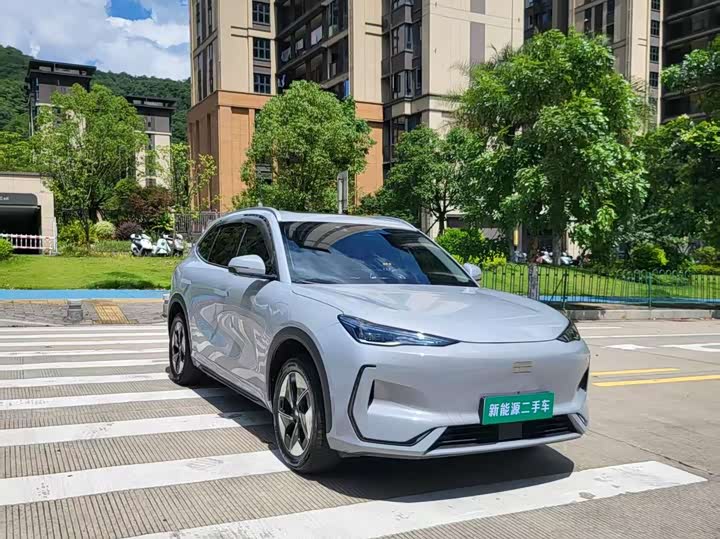 Geely Galaxy E5, 2024 — фото 3 из 9