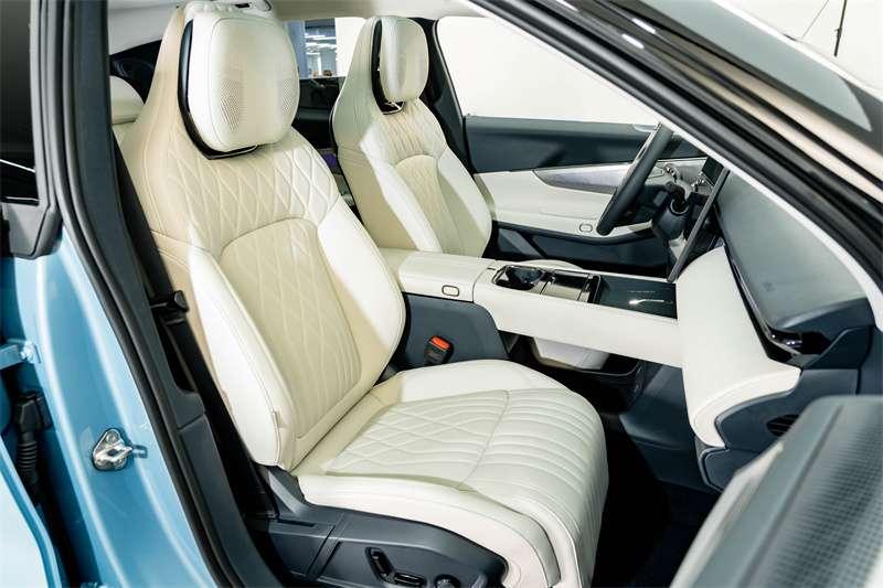 Lynk & Co 08 EM-P Hybrid, 2025 — фото 11 из 12