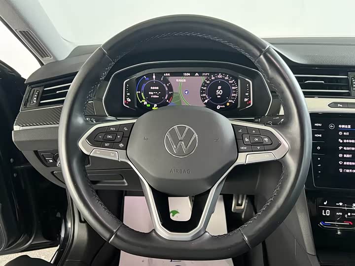 Volkswagen Magotan GTE Hybrid, 2023 — фото 7 из 9