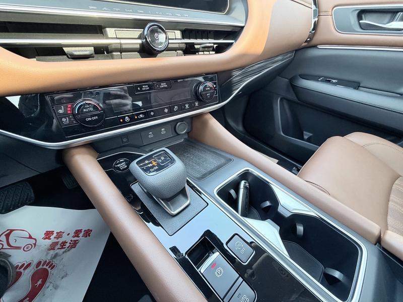 Nissan Pathfinder, 2023 — фото 11 из 12