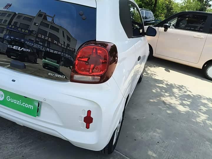 Roewe Clever, 2023 — фото 8 из 9