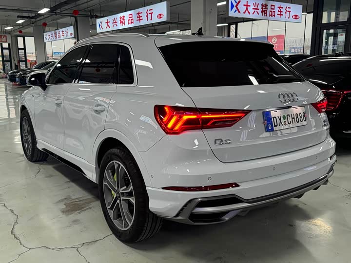 Audi Q3, 2023 — фото 6 из 9