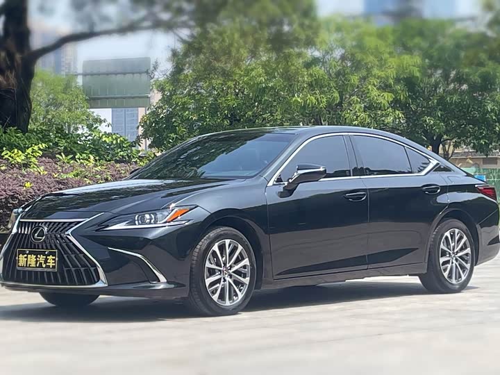 Lexus ES, 2023 — фото 9 из 9