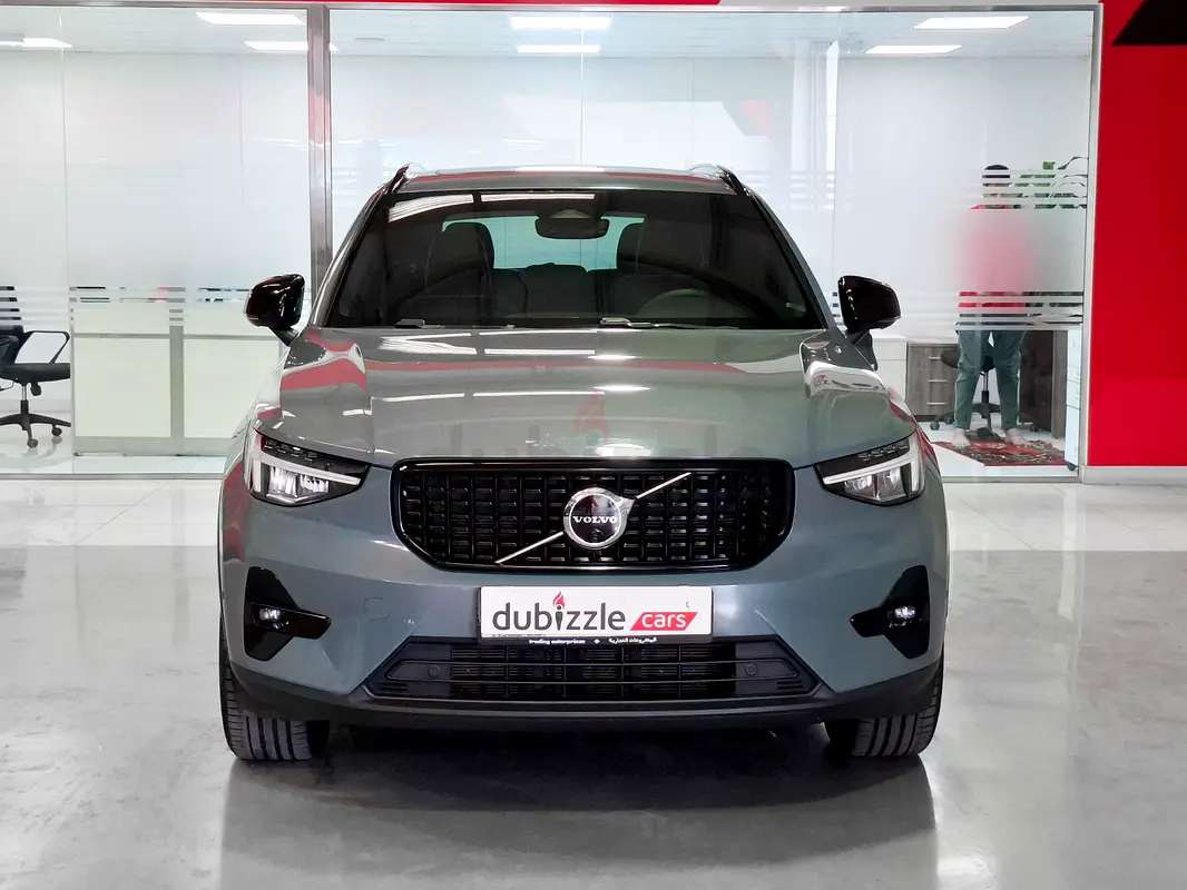 Volvo XC40, 2023 — фото 2 из 10