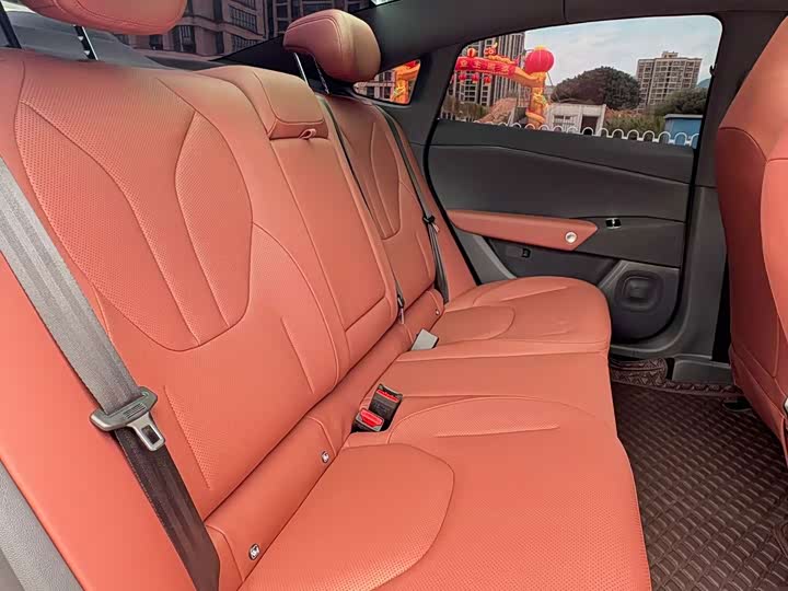BAIC Arcfox Alpha S5, 2026 — фото 6 из 9