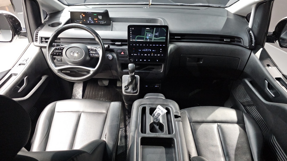 Hyundai Staria, 2023 — фото 6 из 12