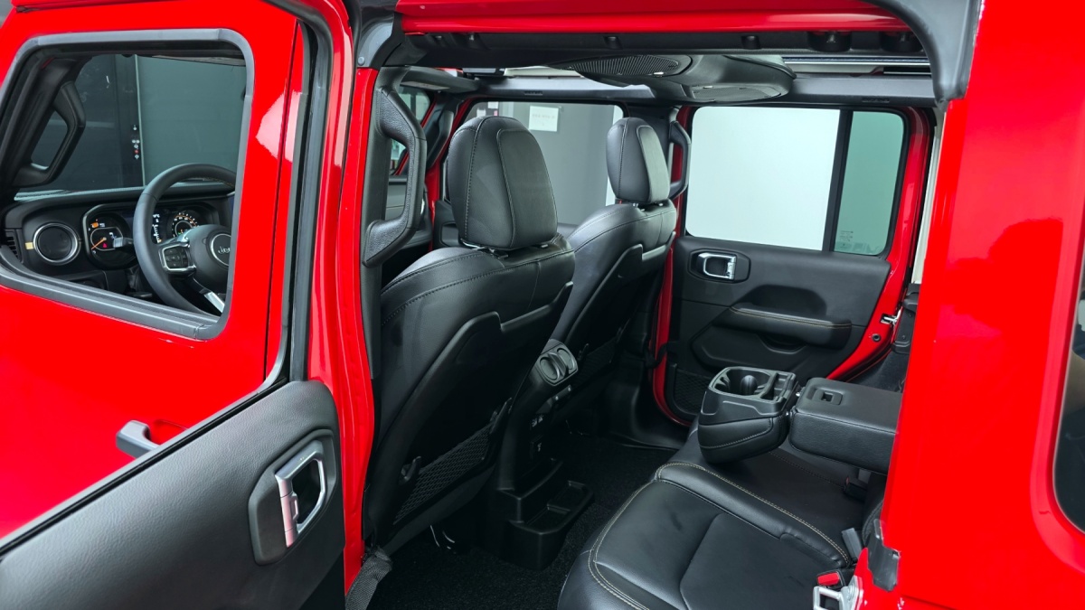 Jeep Wrangler, 2024 — фото 10 из 12