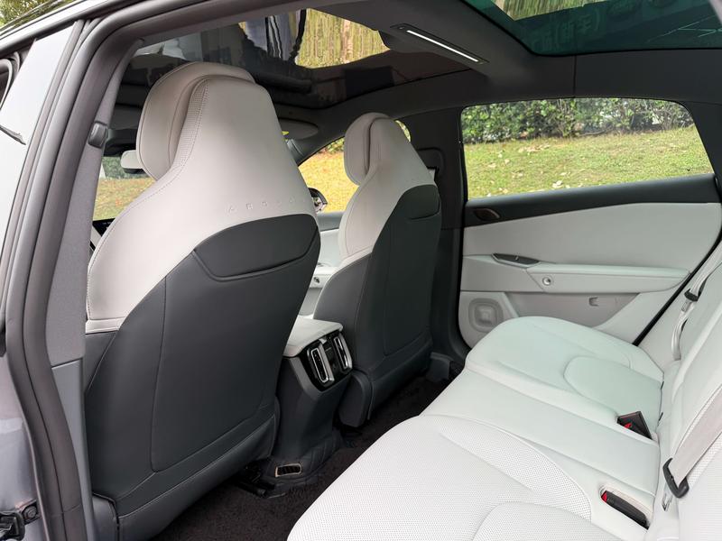 BAIC Arcfox Alpha S5, 2024 — фото 9 из 11