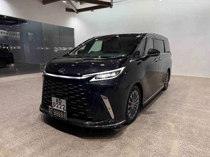 Lexus LM, 2026 — купить в Твери под ключ