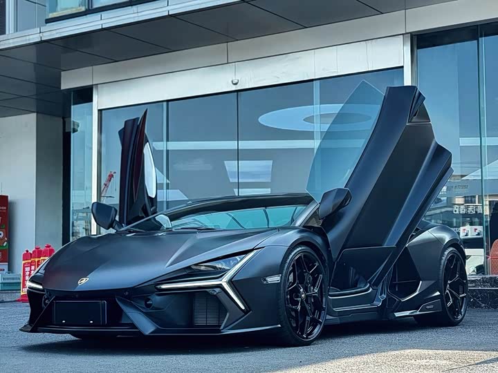 Lamborghini Revuelto, 2024 — купить в Орле под ключ