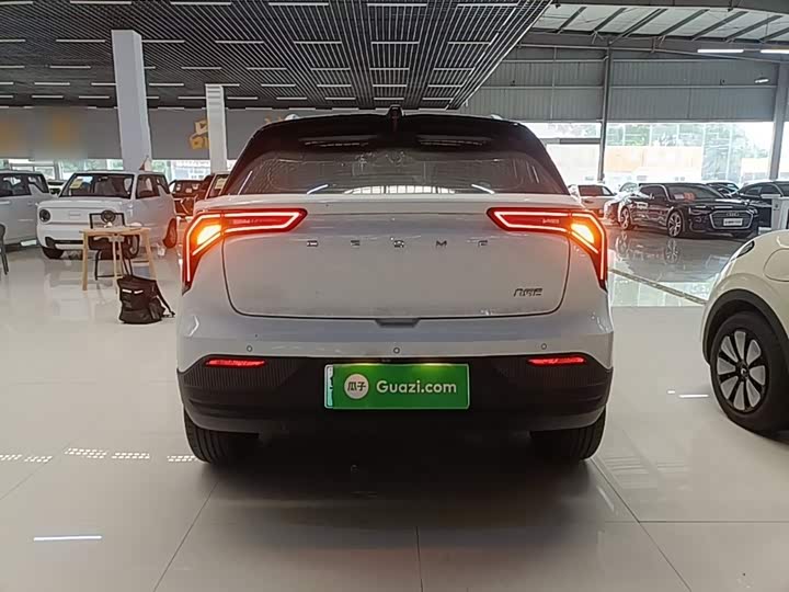Geely Geometry E Firefly, 2024 — фото 6 из 9