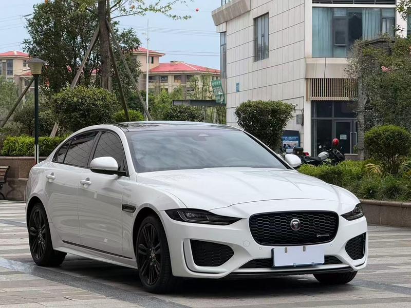 Jaguar XE L, 2021 — фото 3 из 10