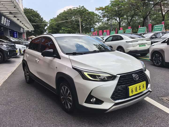 Toyota Yaris L Hatchback, 2022 — фото 5 из 9