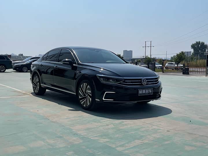 Volkswagen Magotan GTE Hybrid, 2022 — фото 3 из 9