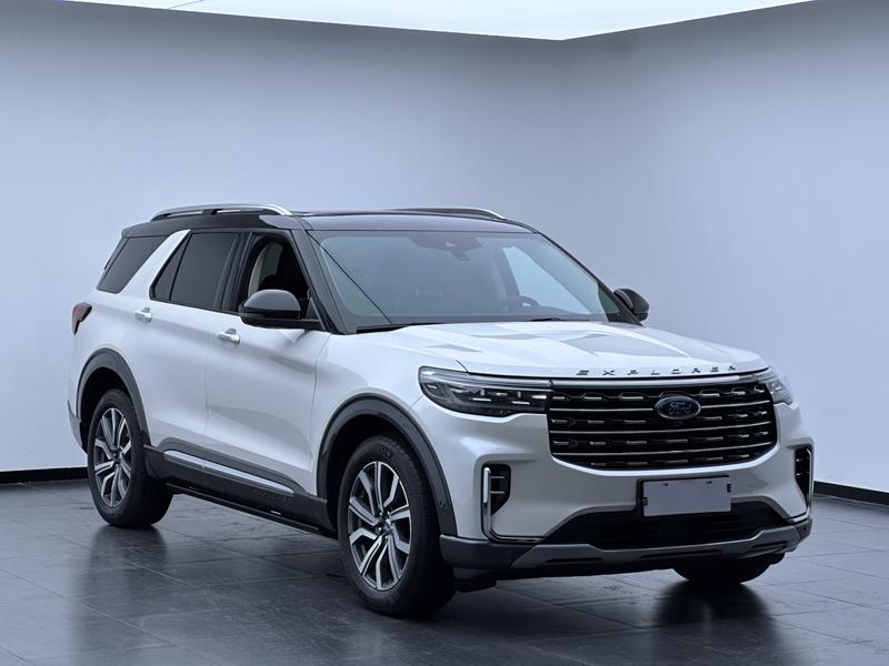 Ford Explorer, 2023 — фото 3 из 12