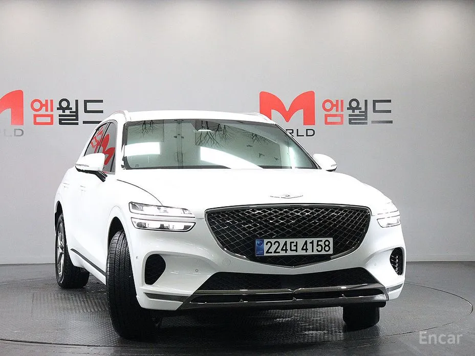Genesis GV70, 2023 — фото 2 из 12