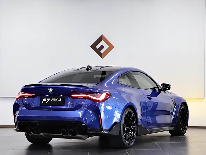 BMW M4, 2022 — фото 6 из 9