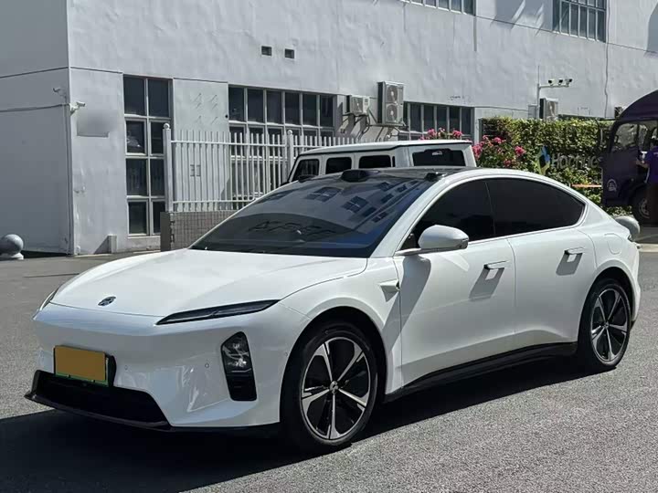 Nio ET5, 2025 — фото 2 из 9